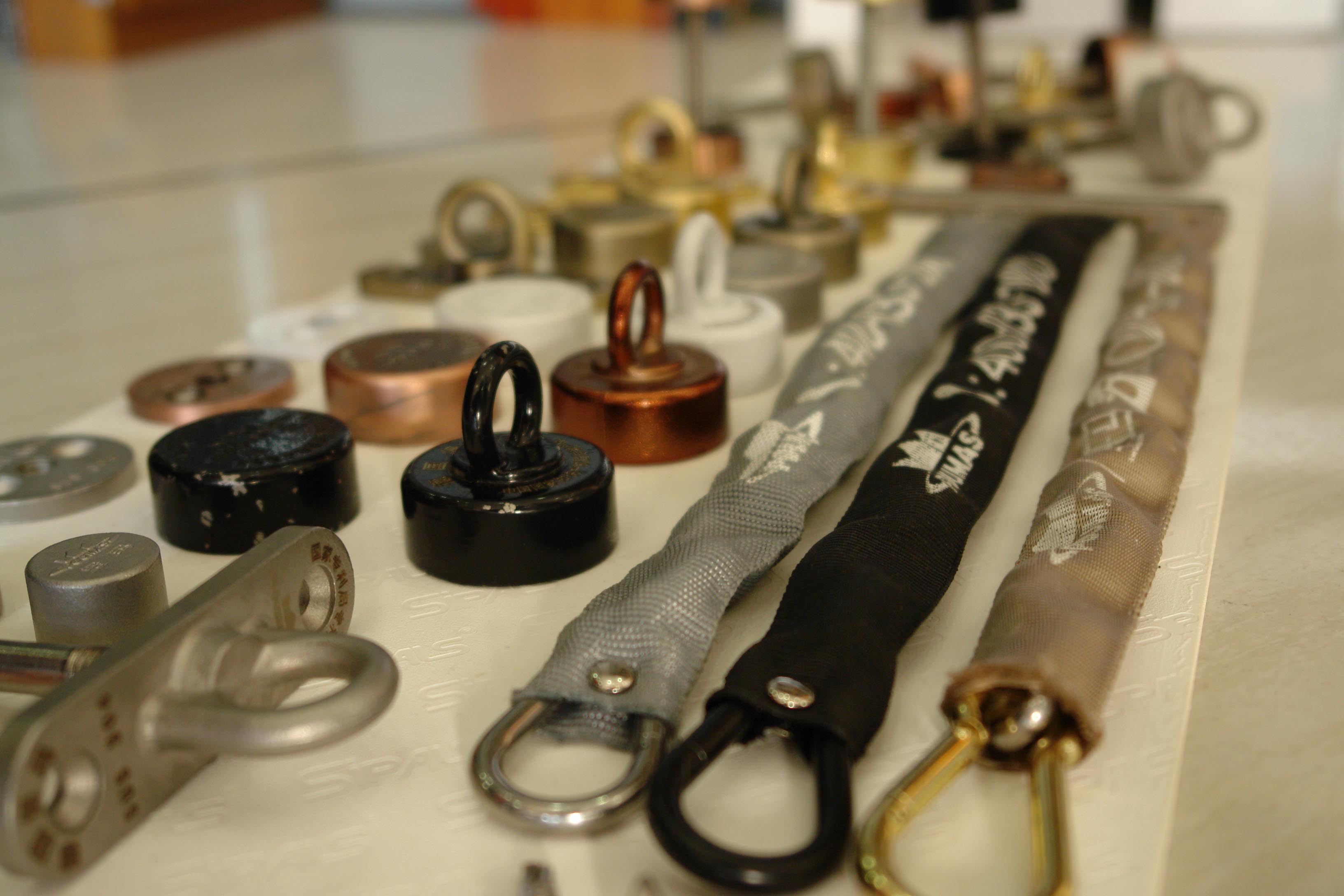 防倒鏈，堡瑪防倒鏈，高門(mén)防倒鏈，玻璃門(mén)防倒鏈，門(mén)用安全裝置用